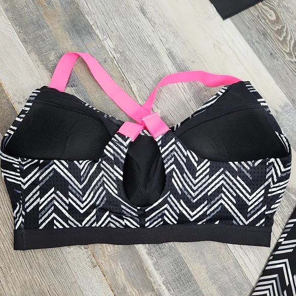 Victoria's Secret VSX Sport Geometric Activewear Set - Picture 4 of 9